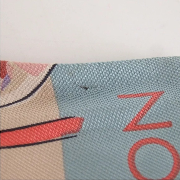 Louis Vuitton Silk Bando Scarf - Picture 7 of 15